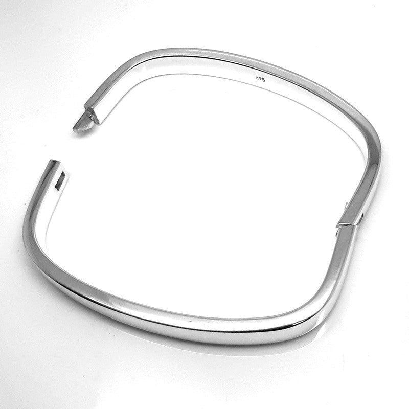 LOONA Sterling Silver Rectangular Hinged Bangle