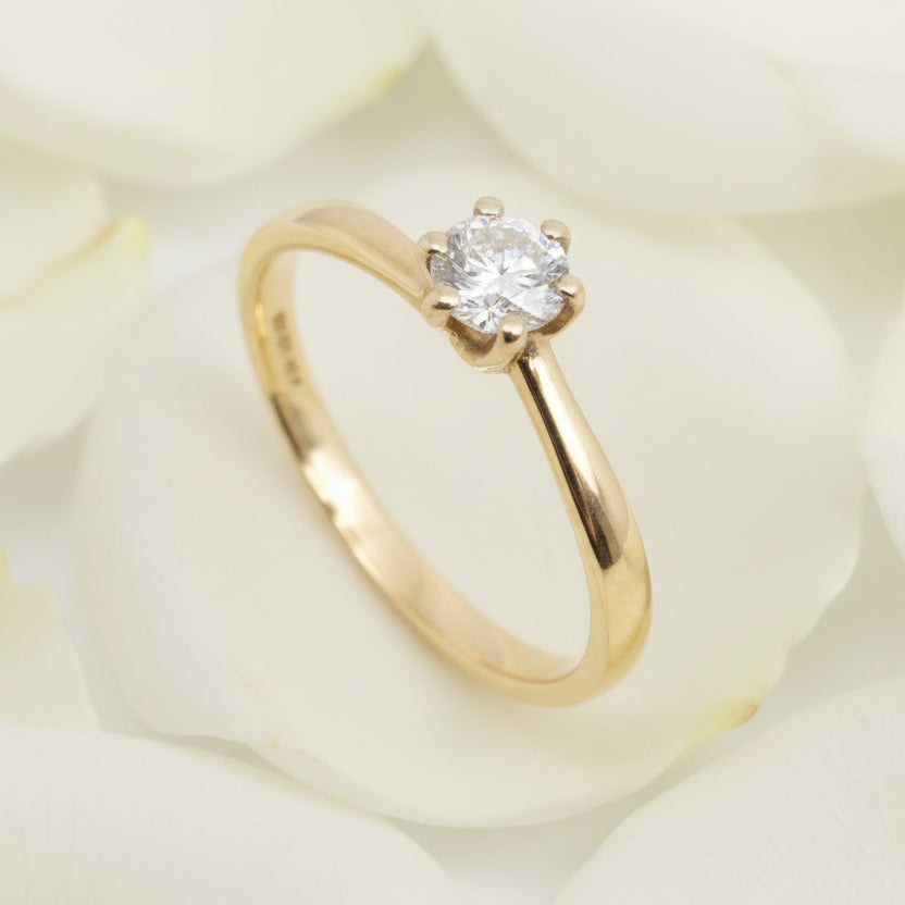 18ct 6 Claw Gold Solitaire 0.358 Ct Diamond Ring - Size N