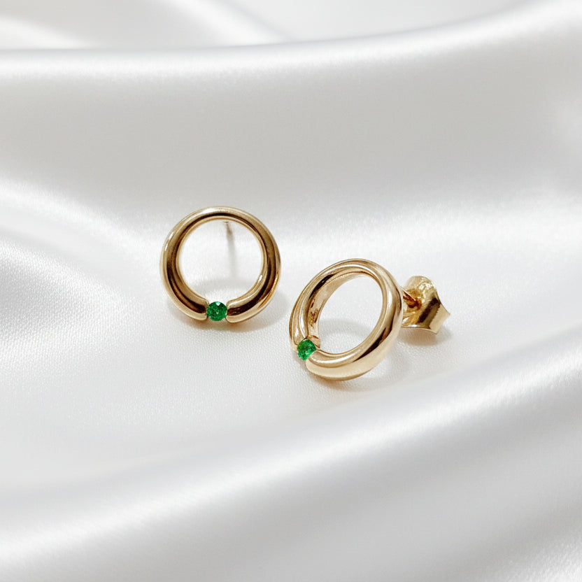 9ct Gold Open Circle Emerald Stud Earrings
