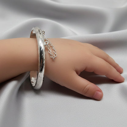 Sterling Silver Patterned Hinged Baby Bangle with Safety Chain