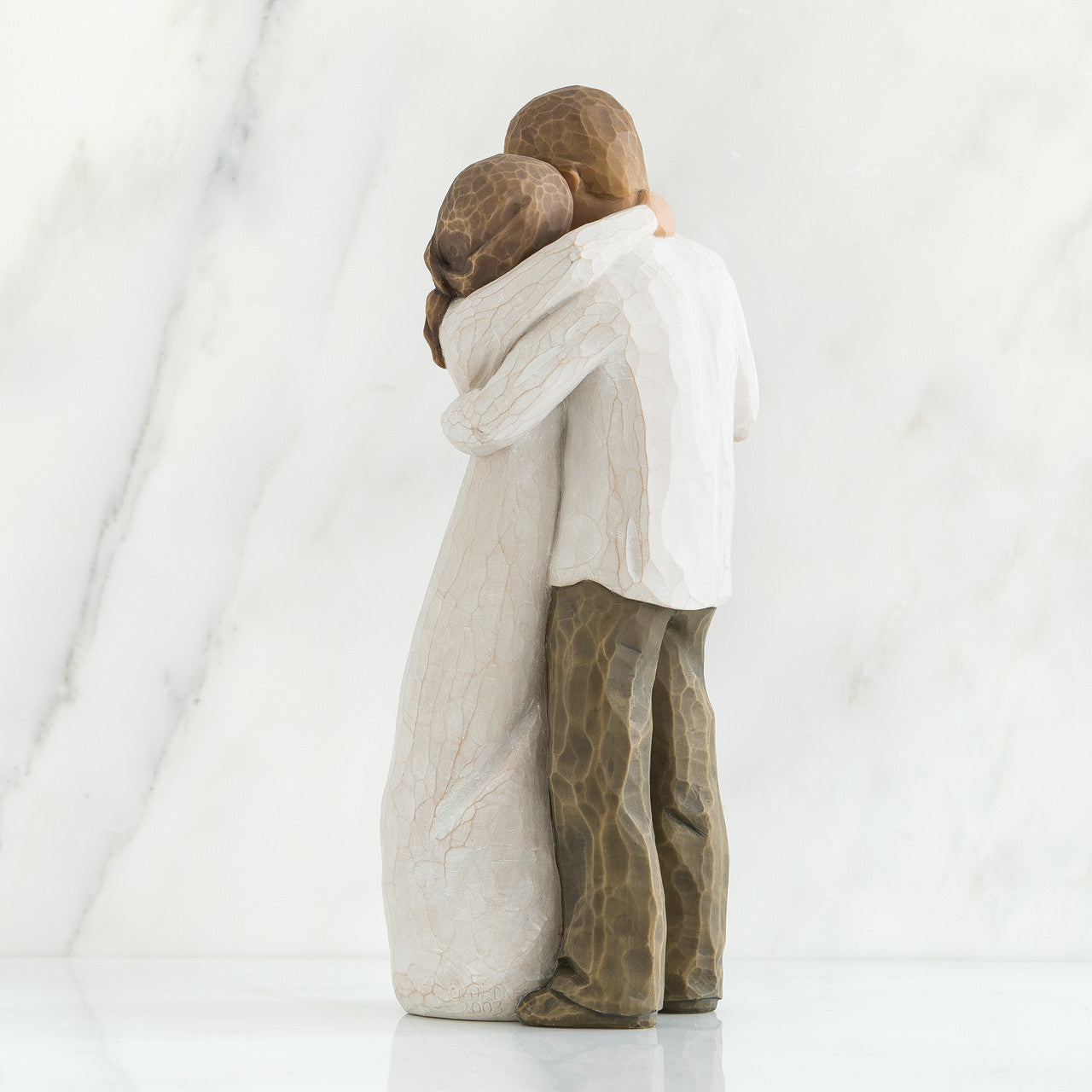 Willow Tree 'Promise' Figurine. A man and a woman in an embrace.